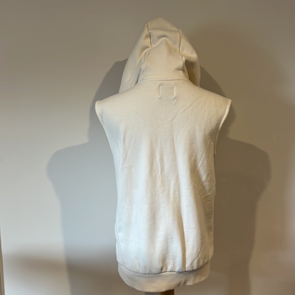 Yd. Cream hooded sloppy Joe vest - Picture 4 of 8